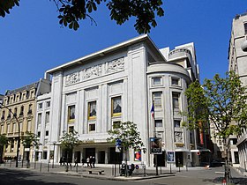 La Comédie des Champs-Élysées, lieu de la première de La Machine infernale en avril 1934.