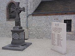 Cercottes (Loiret) Monument aux morts.JPG