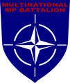 емблема НАТО на шевроні Багатонаціонального батальйону «NATO MN MP BAT»