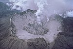 Eén van de vroege explosieve uitbarstingen van de Pinatubo in april 1991. Een voorbode voor as regens