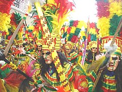 Danzantes de tobas en el Carnaval de Oruro de 2008