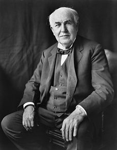 „Genialita je tvorená z 99% drinou a len 1% je talent.“ – Thomas Alva Edison[1]