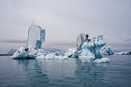 035 Iceberg in horse shape at Jökulsárlón (Iceland) Photo by Giles Laurent.jpg