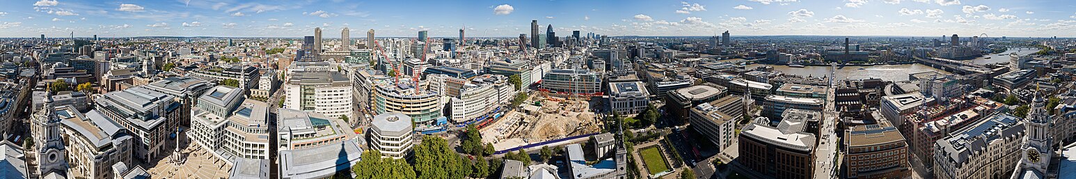 Panoráma a londoni Szent Pál-székesegyházból