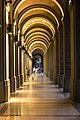 Portici, di notte / Arcades, by night.