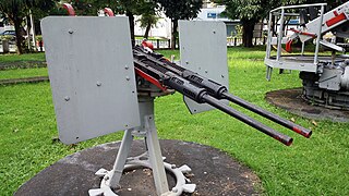 Twin Oerlikon 20 mm cannon