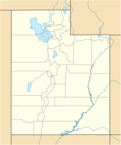 Mapa konturowa Utah, blisko dolnej krawiędzi po lewej znajduje się punkt z opisem „St. George”