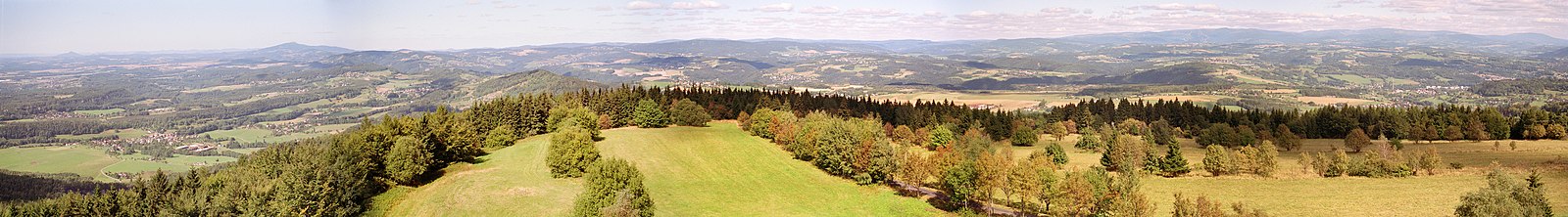 Panoramatický pohled z Kozákova směrem na severozápad