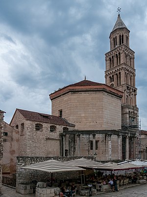 Splitska katedrala - prvostolna crkva Splitsko-makarske nadbiskupije