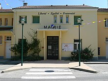 Mairie Alboussière 2011-08-23-002.jpg