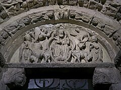 Portada de la Iglesia de San Miguel Arcángel, Estella. Tímpano.jpg