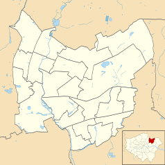 Mapa konturowa gminy Redbridge, po lewej znajduje się punkt z opisem „Redbridge”