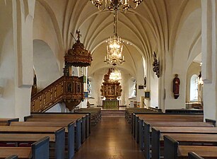 Interiör i Sankta Ragnhilds kyrka.