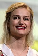 Alison Sudol interprète Kaya