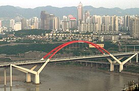 Puente Caiyuanba, un puente de arco en Chongqing, completado en 2007.