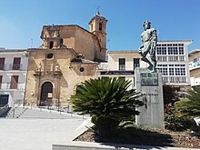 Iglesia de San Antón y monumento a Pablo de Rojas