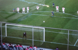 Ronaldo en el lanzamiento del penal decisivo de la final entre París Saint-Germain y Barcelona.