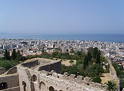 Pogled na Patras iz trdnjave