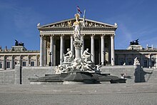 Wien-Parlament-116-Mitte-2008-gje.jpg