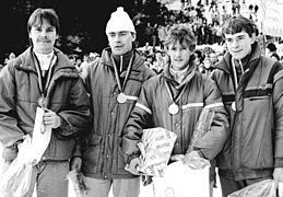 Bundesarchiv Bild 183-1989-8204-023, I. Züchner, U. Findeisen, J. Weißflog, H. Hunger.jpg