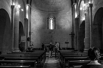 Intérieur de l'église Saint-Martial d'Assas.