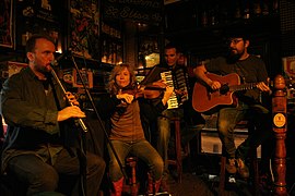 Live Celtic Maze Cortes, Madrid, Spain 2011.jpg