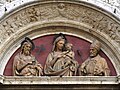Michelozzo, Madonna mit Kind zwischen dem hl. Augustinus und Johannes dem Täufer, 1439, Terrakotta, Sant'Agostino, Montepulciano