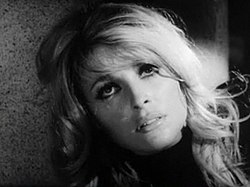 Sharon Tate elokuvan Pahan silmä trailerissa (1967).