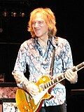 Thumbnail for File:Summerfest 2007 - REO Speedwagon - Dave Amato.jpg