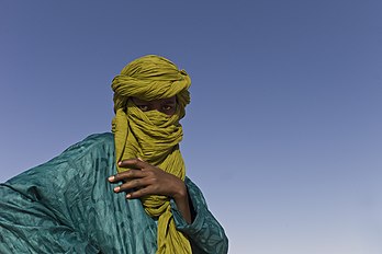 Un Touareg au Festival au désert, près de Tombouctou (Mali), en 2012. (définition réelle 5 212 × 3 468)