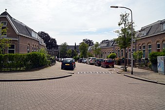 Bergansiusstraat. Woningen met art-nouveau elementen uit 1909