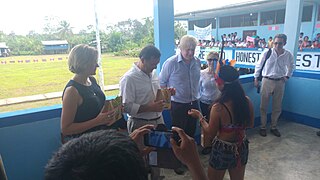 El Ministro de Relaciones Exteriores del Perú, Néstor Popolizio y el Ministro de Asuntos Exteriores Británico, Boris Johnson, visitaron el Instituto de Investigaciones de la Amazonía Peruana en la ciudad de Iquitos. - 42168537022.jpg