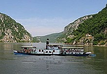 Photo d'un bateau-mouche à vapeur.