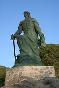 Estatua de Abderramán I en Almuñécar.