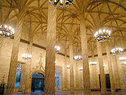 Interior de la Lonja de la Seda.
