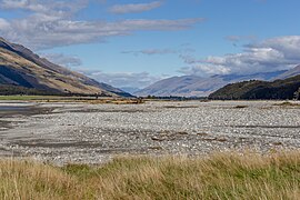 Makarora River and Courtneys Flat, New Zealand 03.jpg