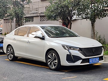 Peugeot 408