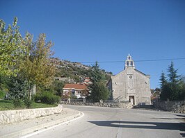 Kerk in Ravno