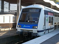 Le train HURE au départ d'Émerainville en direction d'Haussmann - Saint-Lazare.