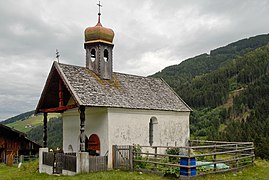 Stiftsalm-Kapelle aussen.JPG