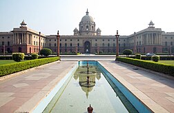 Edificio del Secretariado (1912-1927), diseñado por Herbert Baker, sede del gobierno en Nueva Delhi