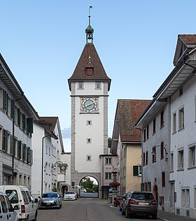 Neunkirch Vordergasse mit Obertor