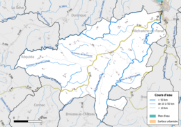 Carte en couleur présentant le réseau hydrographique de la commune