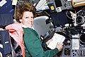 آیلین کالینز، نخستین فرمانده زن در ناسا