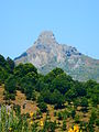 El perfil del monte Rocca Salvatesta desde Fondachelli-Fantina
