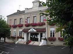 Skyline of Verneuil