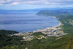 Panorama Kota Toyoura dan Teluk Uchiura
