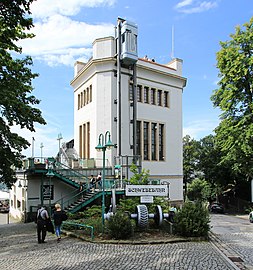 Bergstation Oberloschwitz (Sierksstraße 2) mit Aussichtsplattform