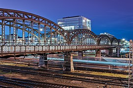 Hackerbrücke Munich 2014 03.jpg