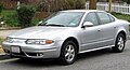 Oldsmobile Alero introduceret i 1998. Bilen blev i Europa solgt under Chevrolet-mærket